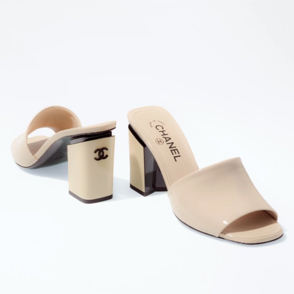 CHANEL MOD ART Patent Leather Mules - Size 38